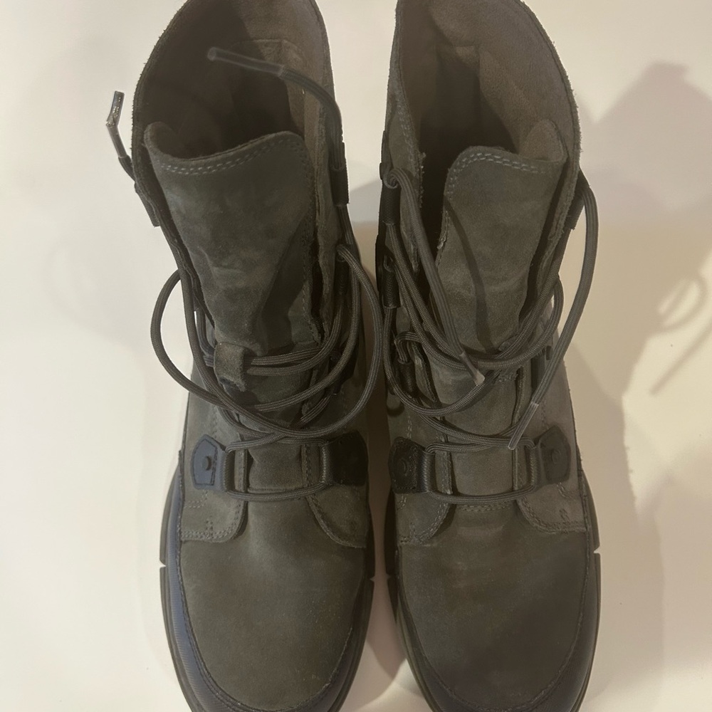 Men’s Sorel size 12 Gray Lace-Up Winter Boots